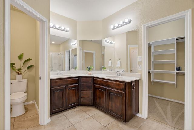 913 Poncho Lane, Fort Worth, TX 76052