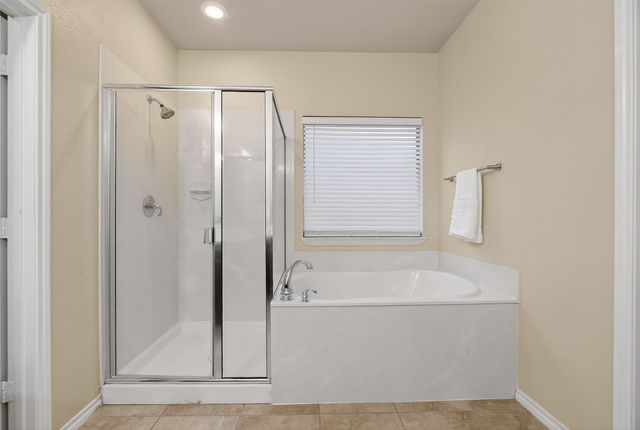 913 Poncho Lane, Fort Worth, TX 76052