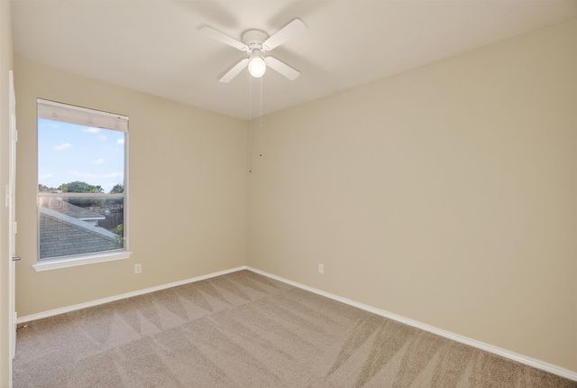 913 Poncho Lane, Fort Worth, TX 76052