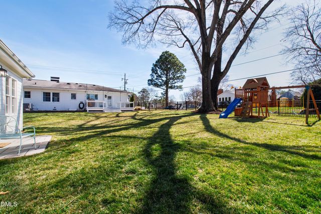 2139 Ridge Road, Raleigh, NC 27607