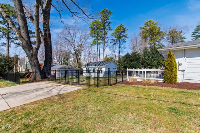 2139 Ridge Road, Raleigh, NC 27607