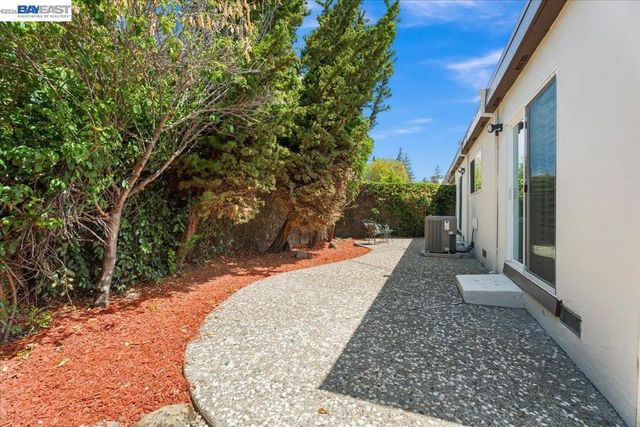 2421 Corriea Way, Fremont, CA 94539