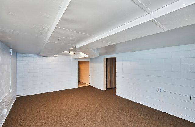 7114 Sunset Terrace, Windsor Heights, IA 50324