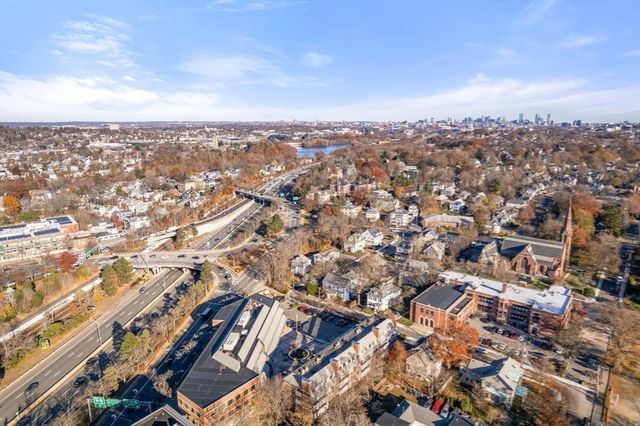 9-17 Baldwin St 15C, Newton, MA 02458