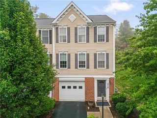 215 Persimmon Ln, North Strabane, PA 15317