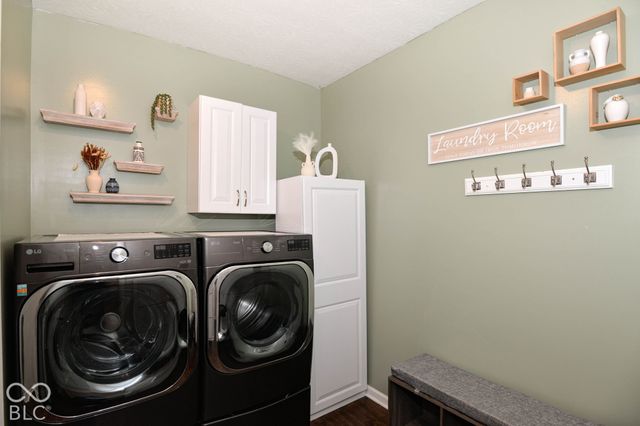 6798 W Wintergreen Court, Mccordsville, IN 46055