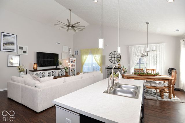 6798 W Wintergreen Court, Mccordsville, IN 46055