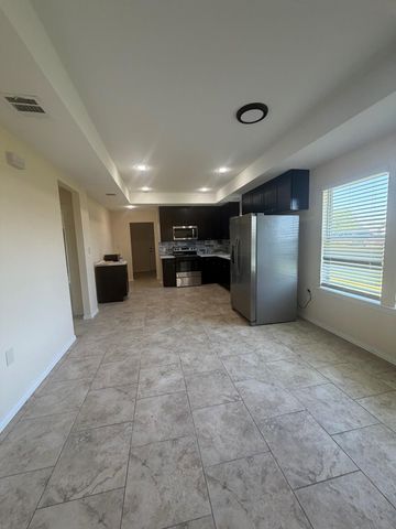 108 Rio Vista Ranch RD, Del Valle, TX 78617