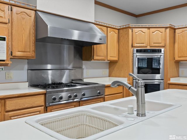 805 Yellow Pine Road, Reno, NV 89511