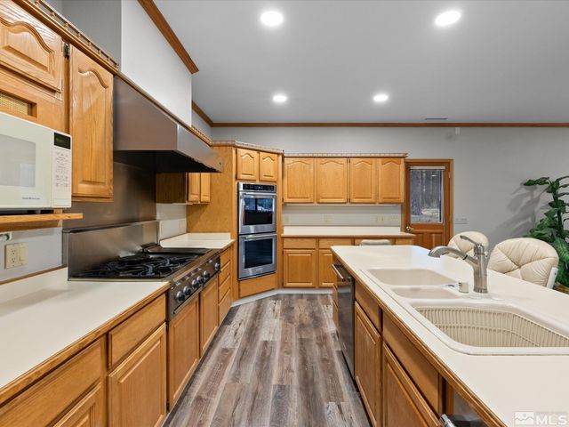 805 Yellow Pine Road, Reno, NV 89511