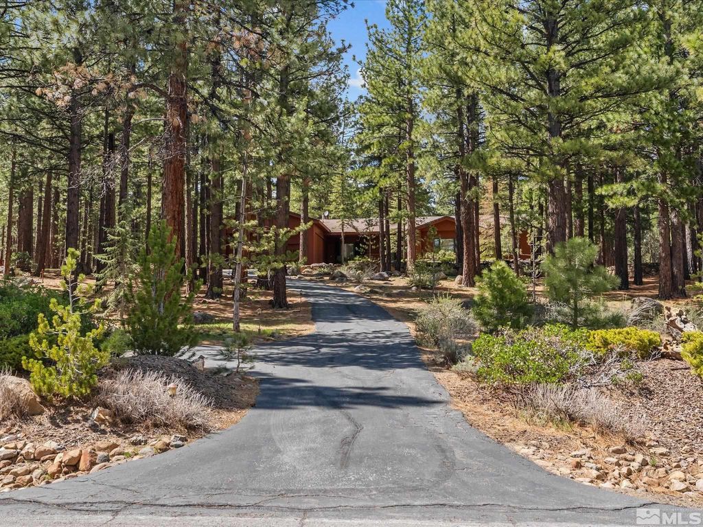 805 Yellow Pine Road, Reno, NV 89511