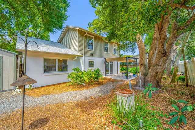 23907 LAKE BARK COURT, Lutz, FL 33559