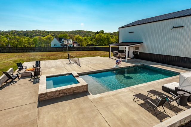 1160 Hearn Hill Rd, Watertown, TN 37184
