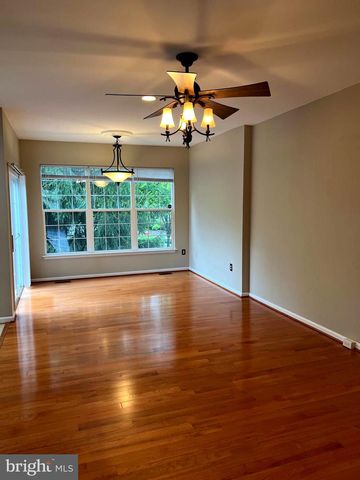47370 VICTORIA FALLS SQ, Sterling, VA 20165