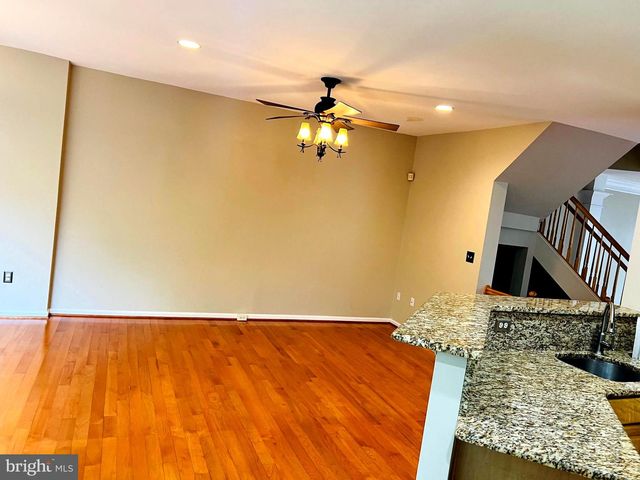 47370 VICTORIA FALLS SQ, Sterling, VA 20165