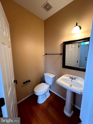 47370 VICTORIA FALLS SQ, Sterling, VA 20165