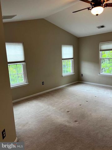47370 VICTORIA FALLS SQ, Sterling, VA 20165