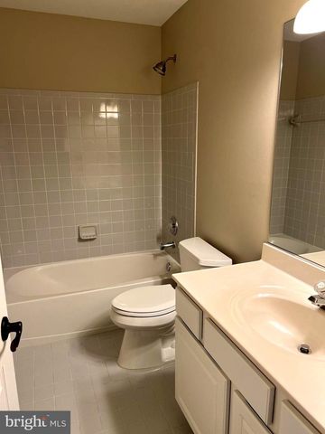 47370 VICTORIA FALLS SQ, Sterling, VA 20165