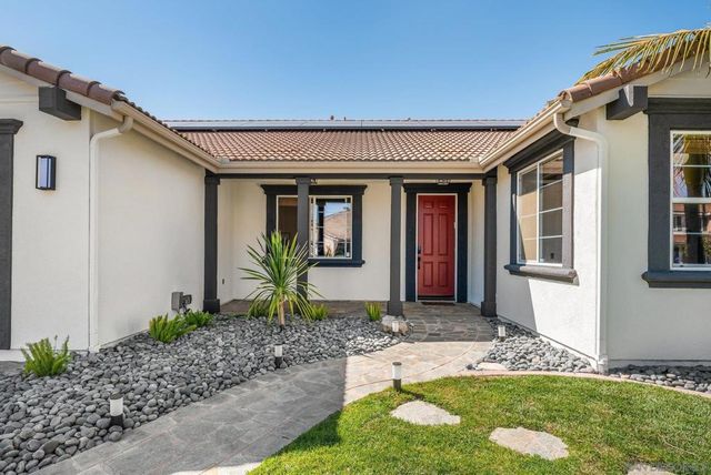 10528 Pinion Trl, Escondido, CA 92026