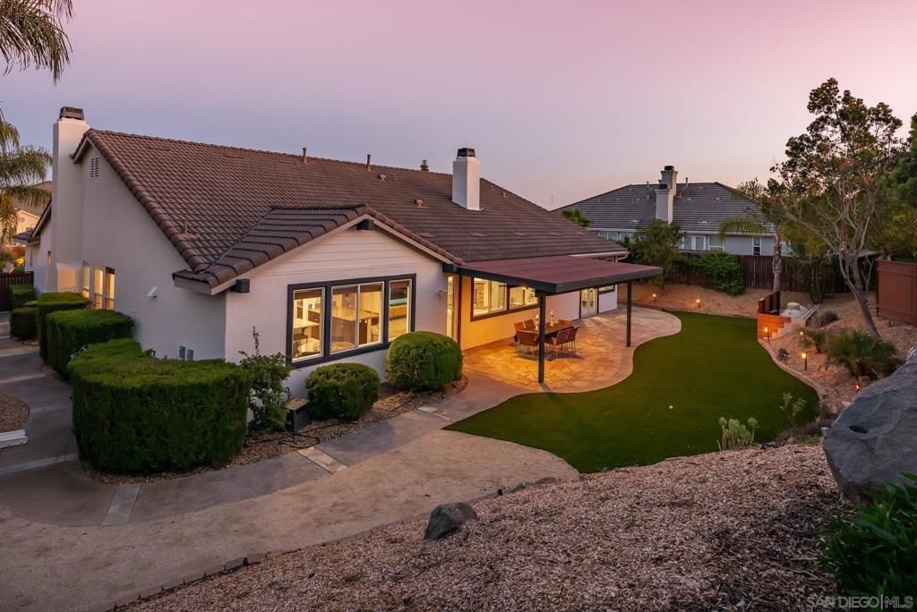 Image 36 of property listing at 10528 Pinion Trl, Escondido, CA 92026