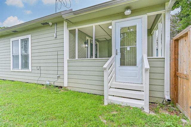 5220 Krueger Drive, Dickinson, TX 77539