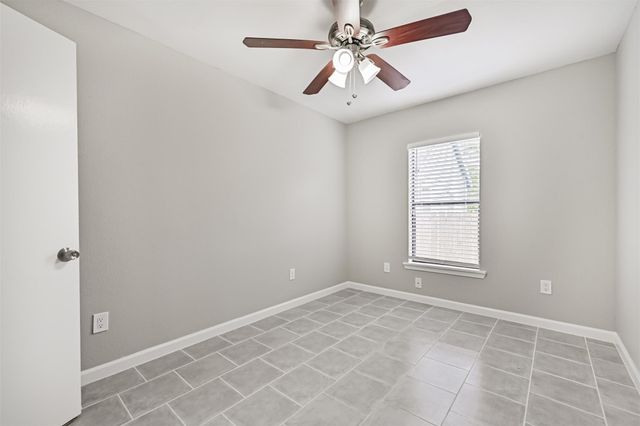 5220 Krueger Drive, Dickinson, TX 77539
