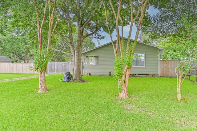 5220 Krueger Drive, Dickinson, TX 77539