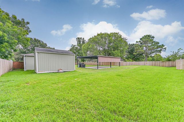 5220 Krueger Drive, Dickinson, TX 77539
