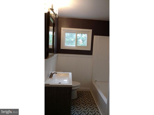 17 FIFTH AVENUE E, Cherry Hill, NJ 08003