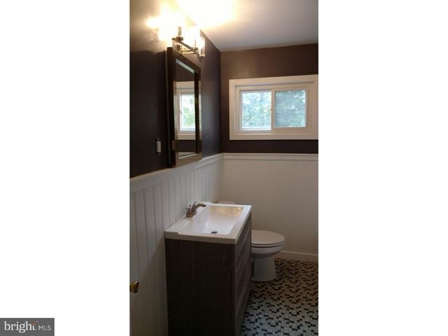 17 FIFTH AVENUE E, Cherry Hill, NJ 08003