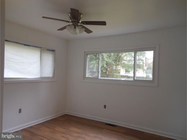 17 FIFTH AVENUE E, Cherry Hill, NJ 08003