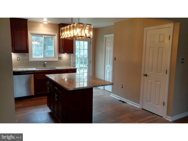 17 FIFTH AVENUE E, Cherry Hill, NJ 08003