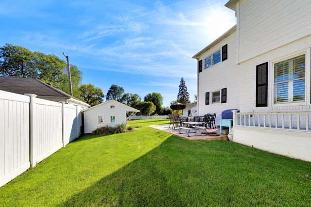 265 E Madison Street, Lombard, IL 60148