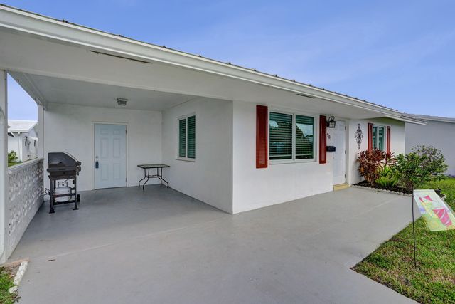 901 SW 6th Avenue, Boynton Beach, FL 33426