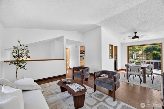 2412 U Street NW, Auburn, WA 98001