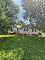 4625 N Bennington Avenue, Kansas City, MO 64117