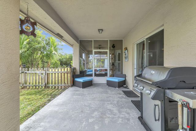3837 SW Daisy Street, Port St Lucie, FL 34953