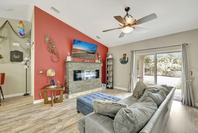 3837 SW Daisy Street, Port St Lucie, FL 34953