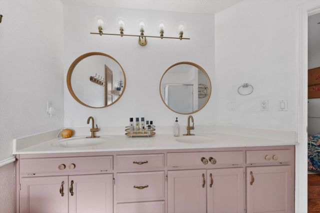10805 Wasatch Road SE, Albuquerque, NM 87123