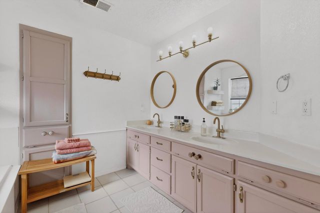 10805 Wasatch Road SE, Albuquerque, NM 87123