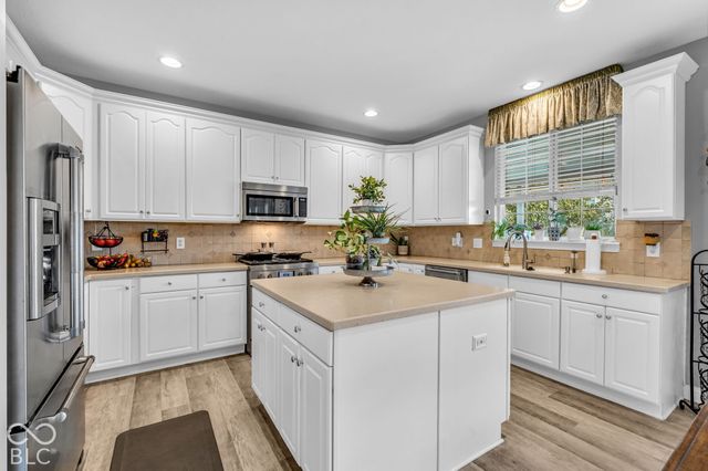 8328 Westcliffe Drive, Avon, IN 46123