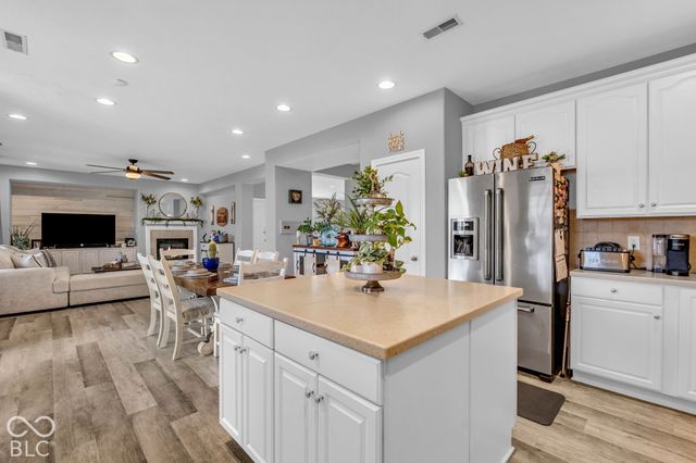 8328 Westcliffe Drive, Avon, IN 46123