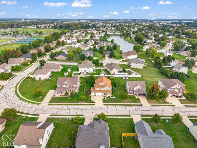 8328 Westcliffe Drive, Avon, IN 46123