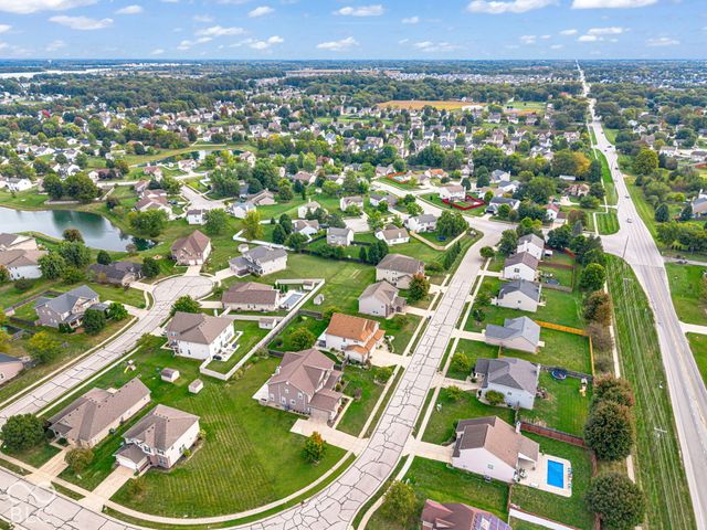 8328 Westcliffe Drive, Avon, IN 46123