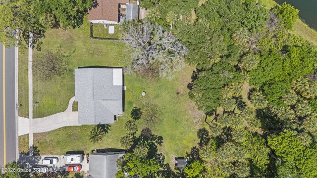 721 Riviera Drive NE, Palm Bay, FL 32905