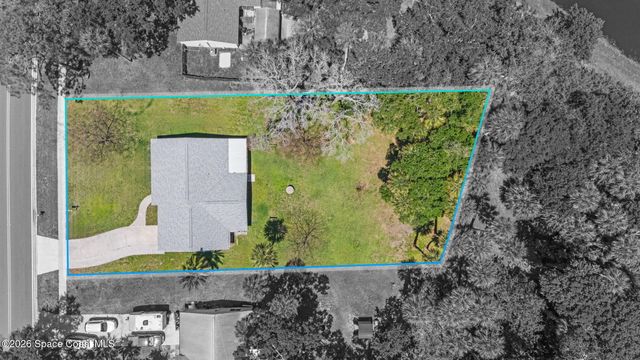 721 Riviera Drive NE, Palm Bay, FL 32905