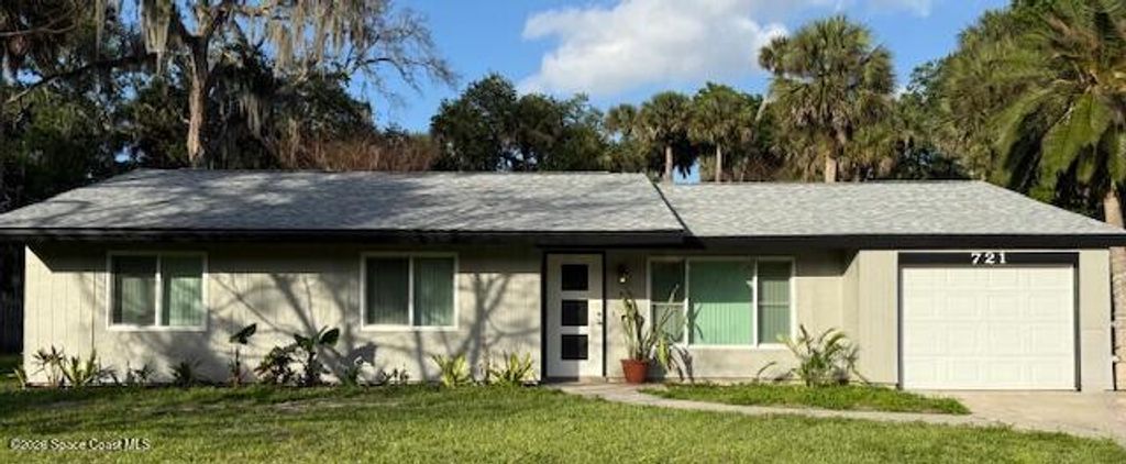 721 Riviera Drive NE, Palm Bay, FL 32905