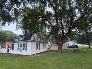 1430 3rd Avenue, Howell Twp, MI 48843