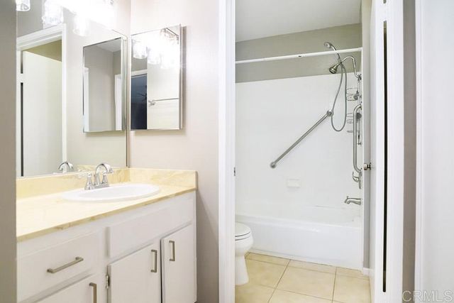 9007 Fanita Rancho Road, Santee, CA 92071