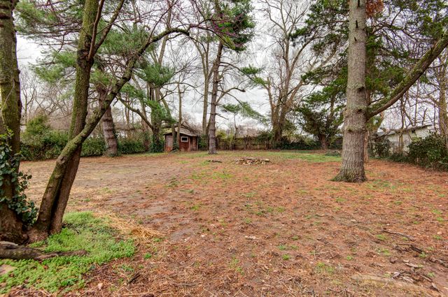 1318 S Newton Avenue, Springfield, MO 65807